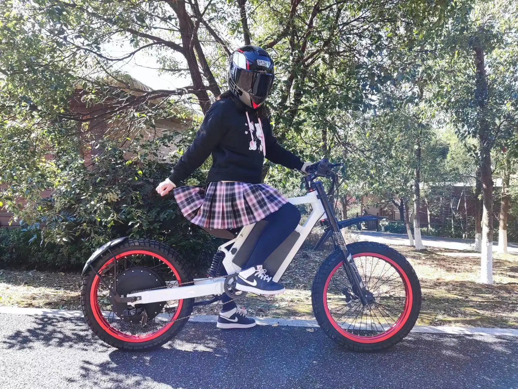 Factory Directly 8000w Big Wheel Electric Dirt Bike Enduro Ebike Mtb Full Suspen for Adult