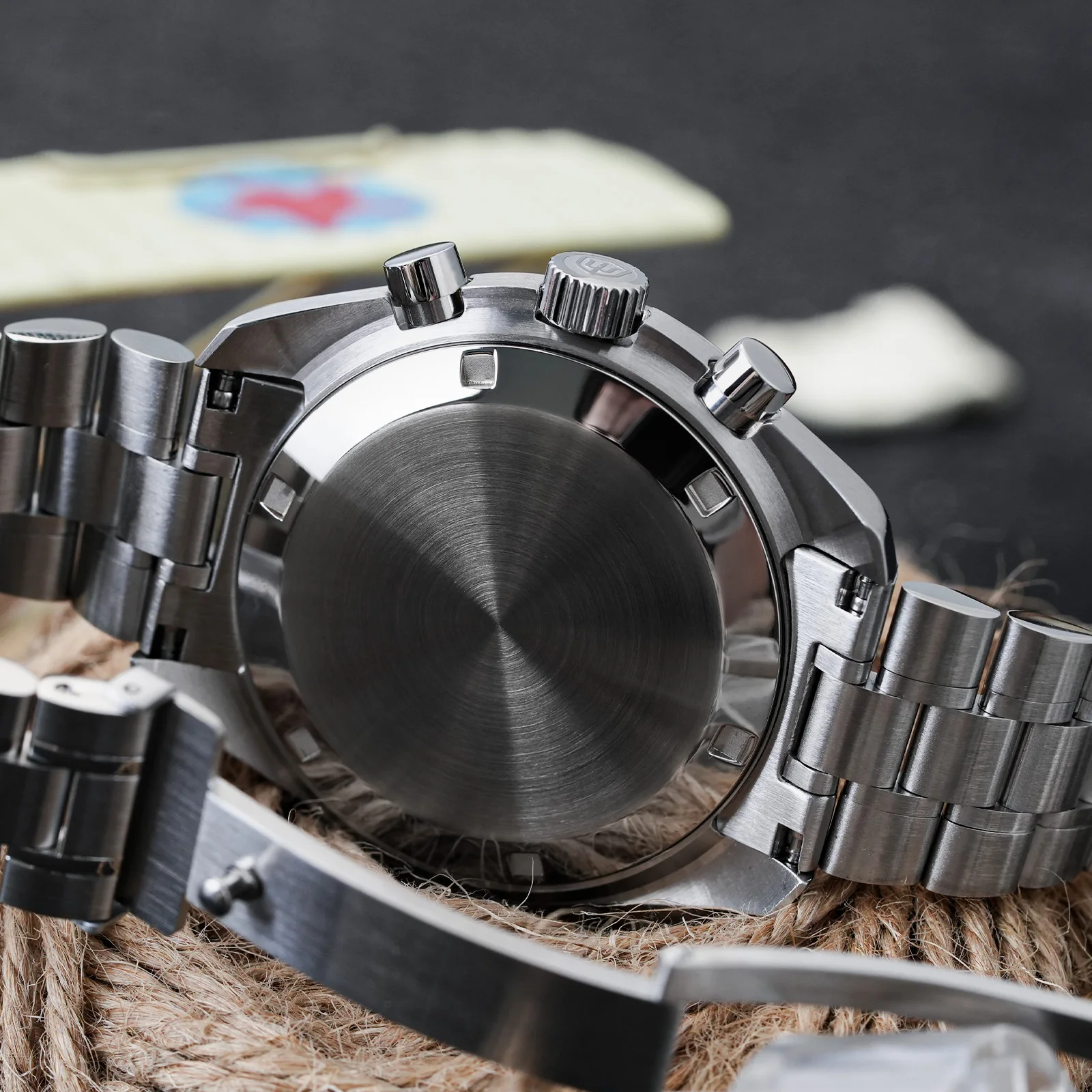 Watchdives Wd1863 Bubble Sapphire Quartz Watches 39Mm Japan Vk63