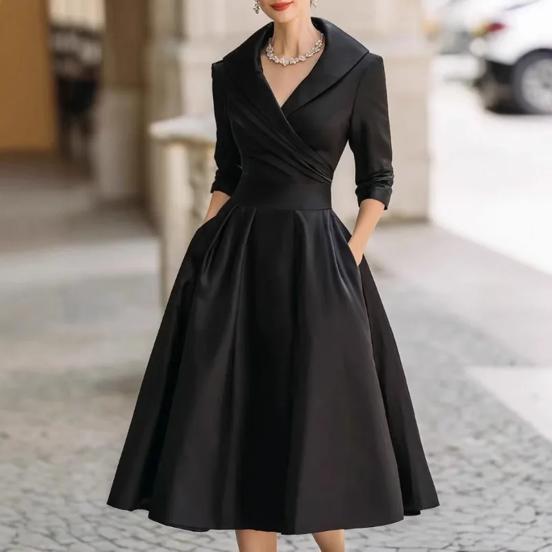 Robe midi noire élégante - Col V, poches - Soirée & Cocktail