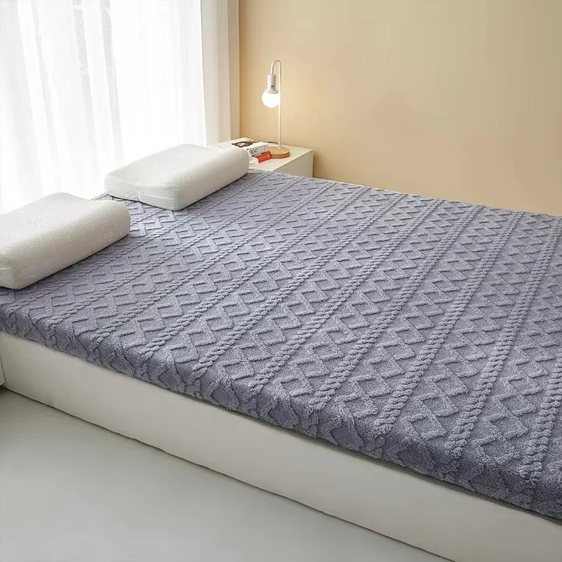 Colchón De Felpa De Terciopelo Grueso, Alfombrilla De Cama De Esponja  Transpirable, Individual, Tamaño Queen, Suave, Tatami Para Dormir -  Colchones - AliExpress