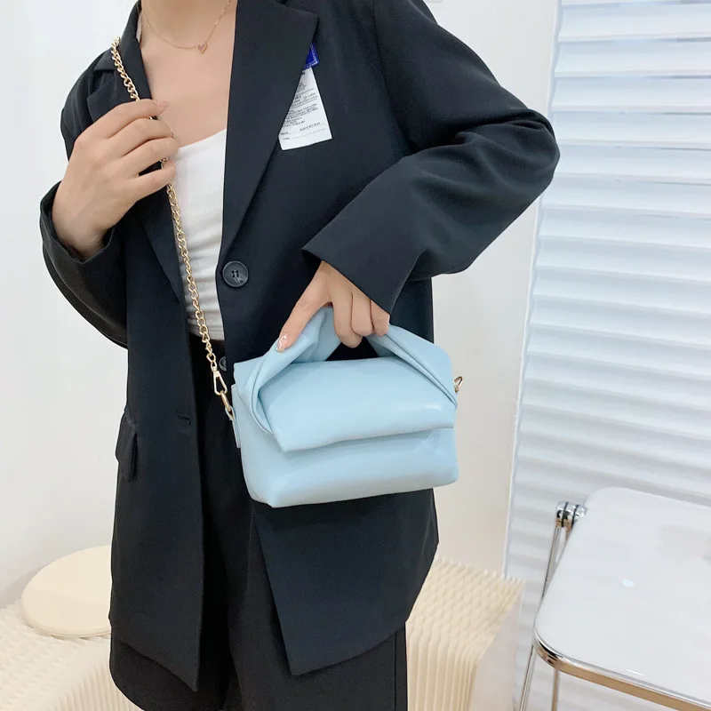 

Women's Bag 2022 Summer New Simple Popular Pleated Chain Fashion All-match High-quality Handbag Shoulder Soft Holographic Bag