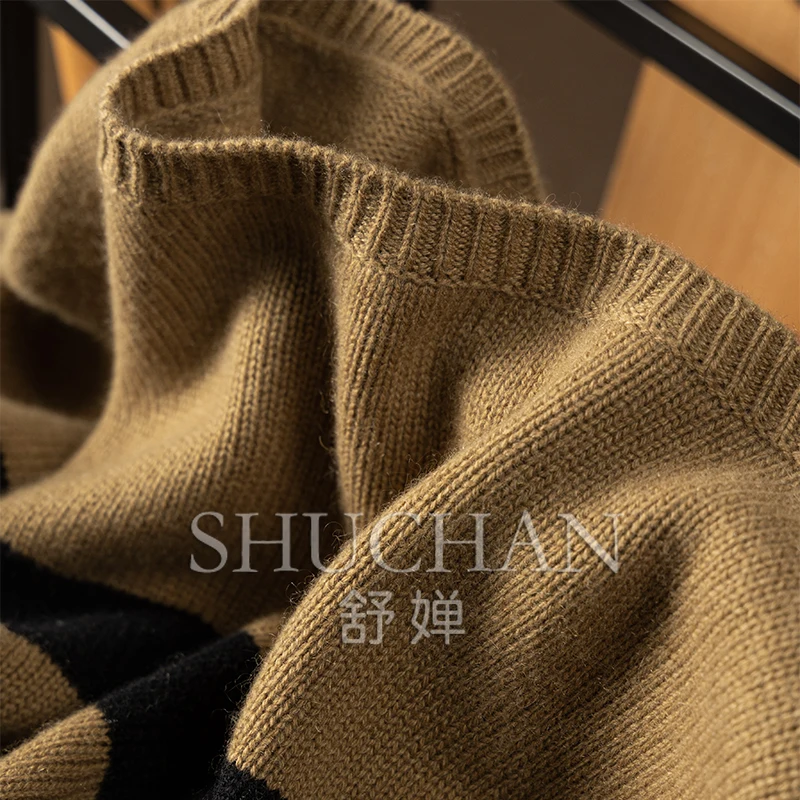 Рисунок 4 - Свитер SHUCHAN в стиле оверсайз