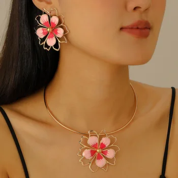 European American Flower Jewelry Sets 2025 Trending Fresh Dripping Oil Flower Earrings For Women Hollow Out Flowers Necklace