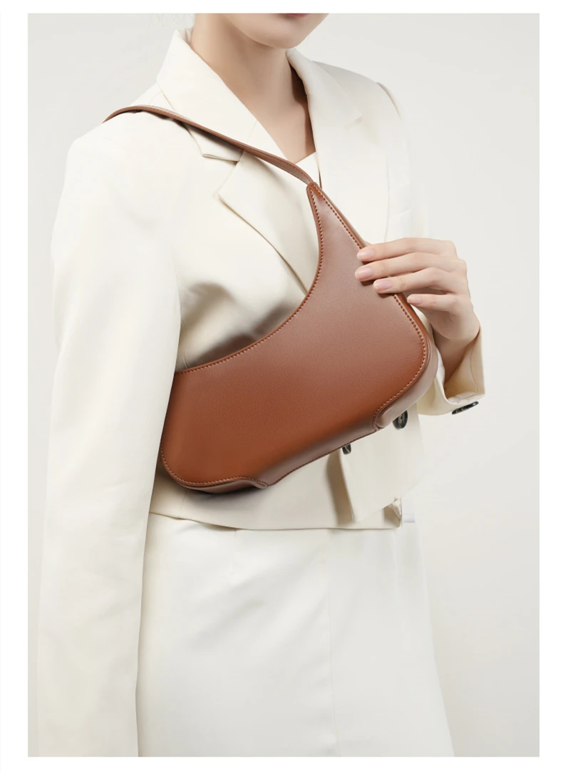 【LAFUDGE FOR WOMAN 】 ORO NEW MOON SHOULDER BAG Luna Bag | Convertible Leather Shoulder to Crossbody | Orox