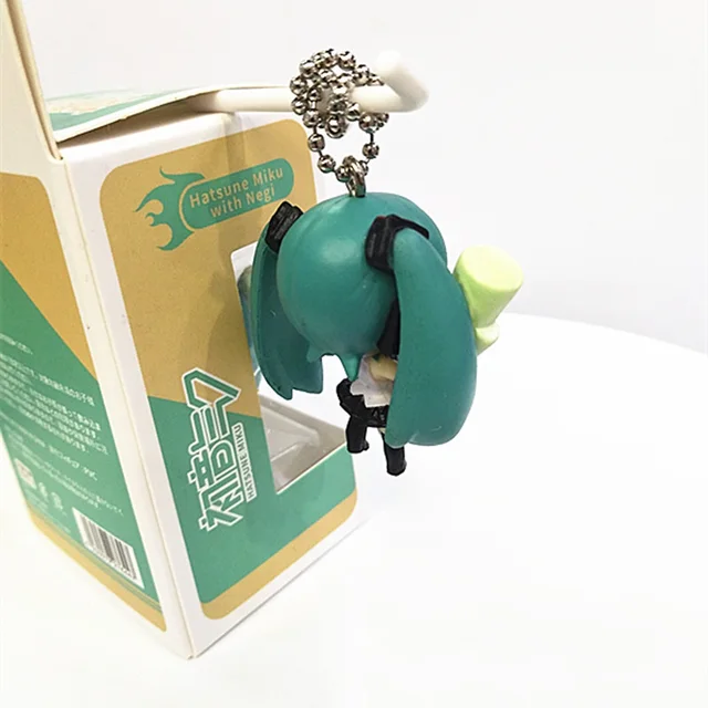 4cm Hatsune Miku Keychain Keyring Kawaii Gift for Girls Anime Figure Super Cute Unique Kids Key Chains for Backpacks 4