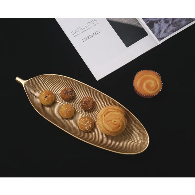 Nordic Decorative Tray Gold Pineapple Leaf Shape Serving Tray Jewelry Pallet Fruit Snack Dish Table Decoration Storage Organizer storage tray,wooden serving tray,bamboo organizer tray,jewelry storage tray