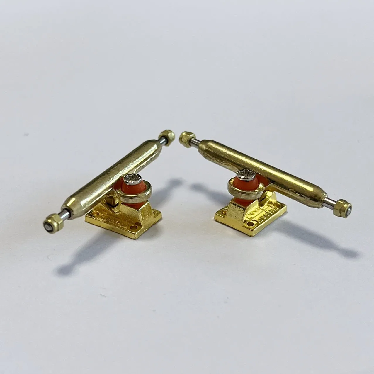 Finger Skateboard Truck 34mm 32mm Inverted Kingpin with Soft Bushing