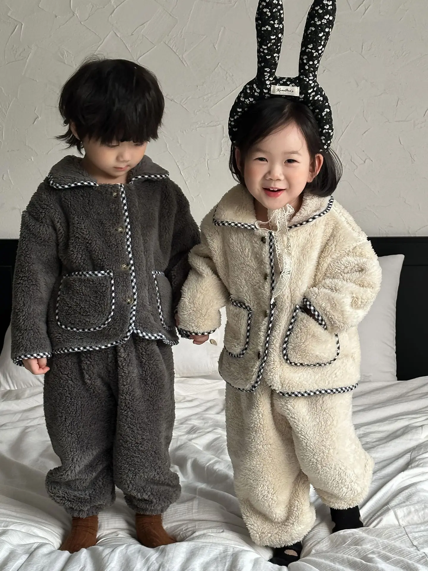 

Autumn Winter New Children Long Sleeve Plush Pajamas Set Cotton Baby Boy Girl Comfortable Soft Home Wear Suit Kids Warm Outfits