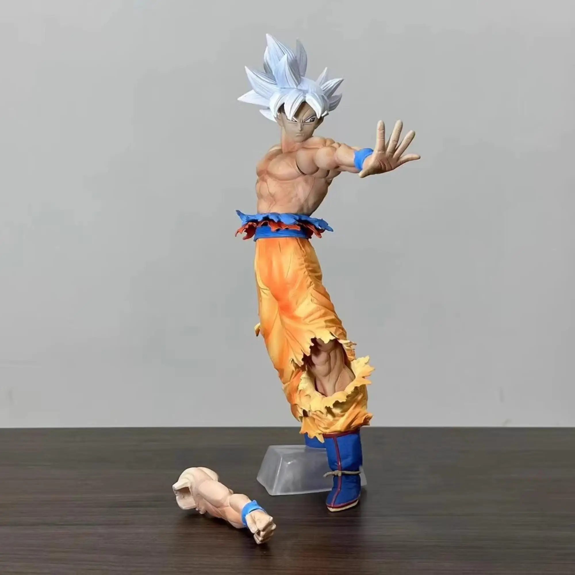 

32cm Dragon Ball Z Goku Ultra Instinct Figure Ultra Instinto Goku Figures Pvc Statue Collection Model Toys Gifts