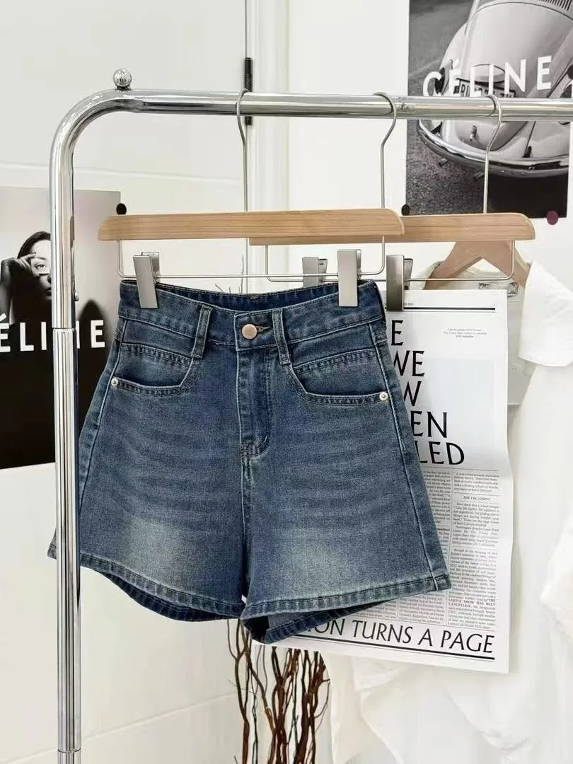 2026 Neue Damen High-Waist A-Linien-Shorts im Vintage American Style mit schmaler Passform, Herz-Stickerei, lässige Streetwear-Jeansshorts
