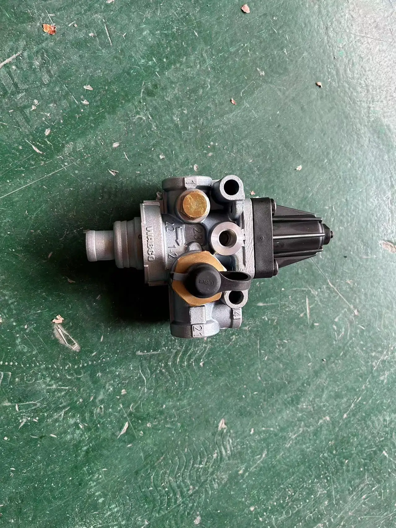 

9753034720 Unloader V-OLVO S-CANIA DAF European truck Parts
