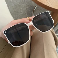 17993-367a72.jpg Square Sunglasses (Korean Retro Style)