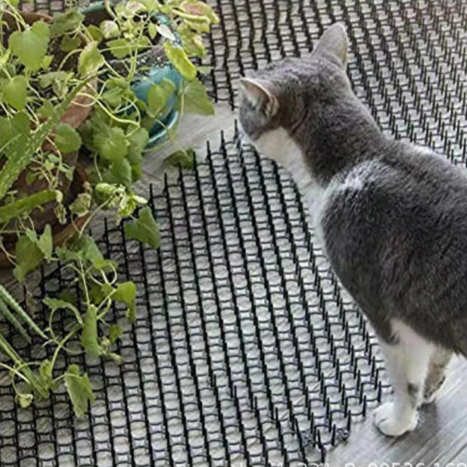 Cat Repellent Mat Spike Anti-climbing Fence Wall Pet Control Spiked Carpet Squirrel Dog Anti-vandalism pet fence barrier