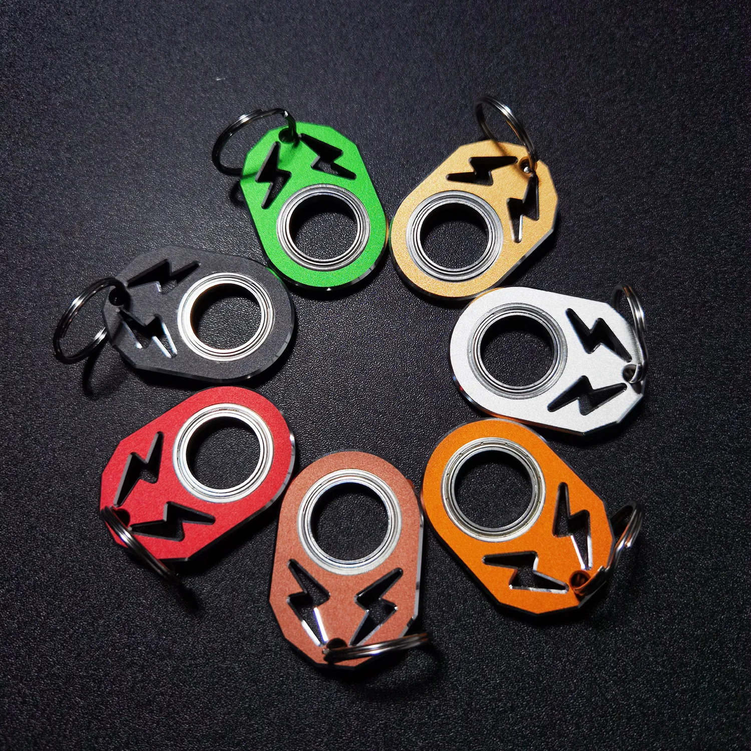 

Spinner Fidget Keychain Finger Rotating Decompression Toys Spinning Keyring Accessories Antistress Relieve Toy Gift for Men