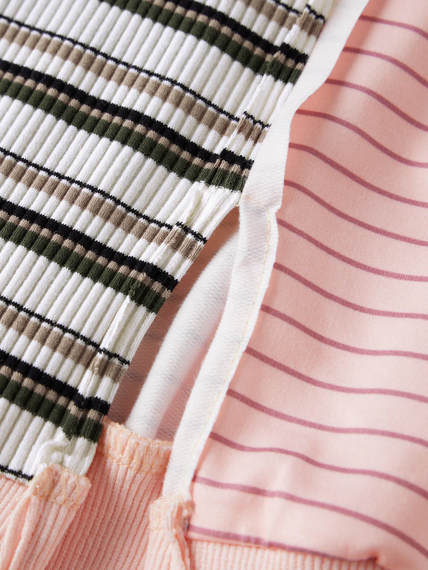 Women s Crew Neck Patchwork Sweatshirts with Long Sleeves and Striped Contrast Color Pullovers for Casual Streetwear Fashion