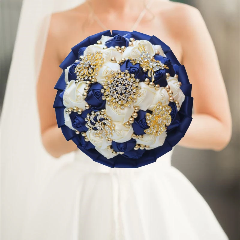 Bouquet da sposa argento blu bianco con strass - Aggiungi l'occhiello dello sposo, i fiori per la torta e altro ancora! - Italia