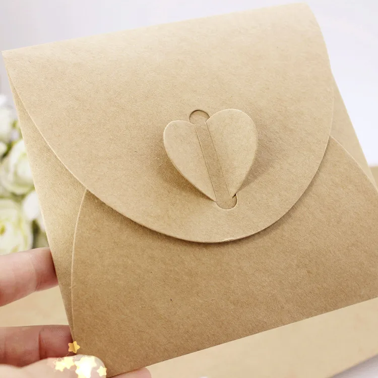 

50pcs/lot 13*13cm Heart Kraft Paper Envelopes for CD Mailers