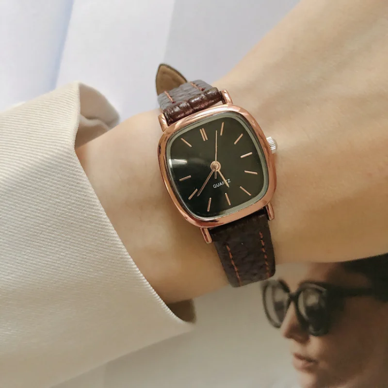 

Retro Brown Women Watches Qualities Small Ladies Wristwatches Vintage Leather Bracelet Watch Fashion Brand Female