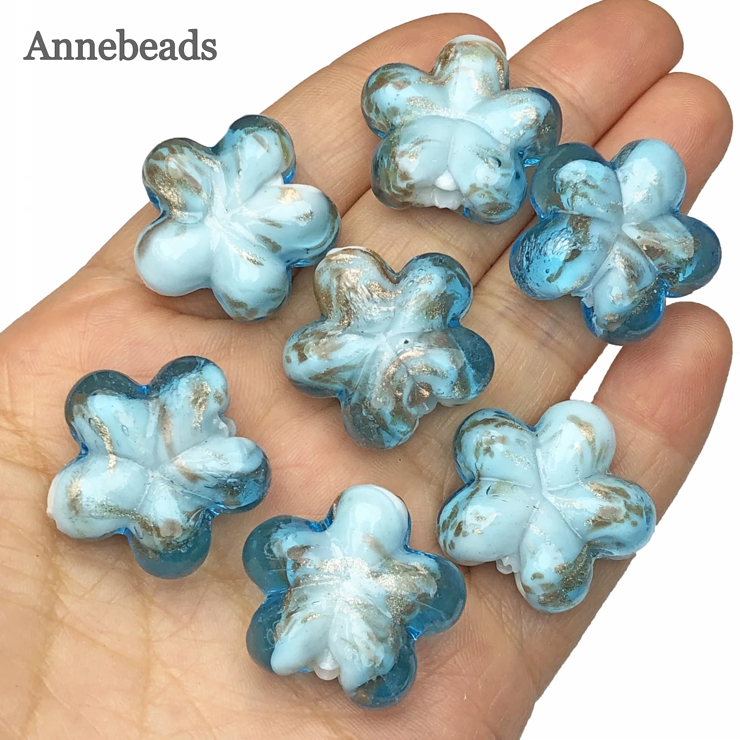 23Mm Sky Blue Flower Shape Gold Sand Handmade Lampwork Glass Beads Artigianato Sciolto Perline Per Gioielli Che Fanno Accessori Ciondolo Fai Da Te