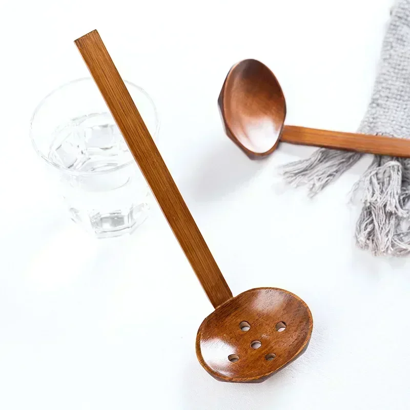 1pcs Ramen Soup Spoon Japanese Noodles Soup Spoon Holes Wooden Kitchen Large Dinnerware Cooking Utensils wooden spoon soup spoon