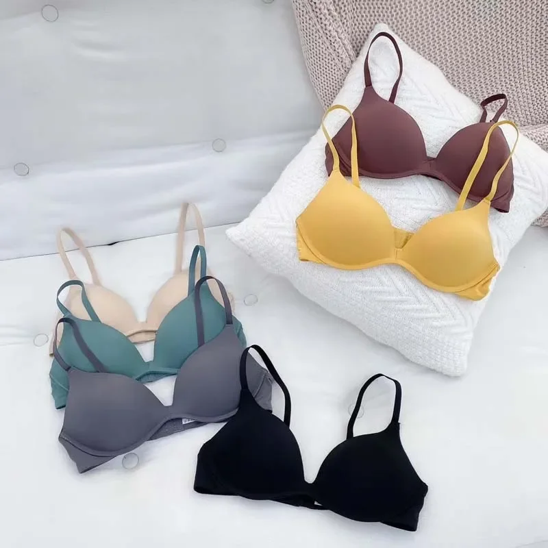 

Japanese simple smooth smooth solid color girl underwear students summer big chest small chest push-up bra women thin
