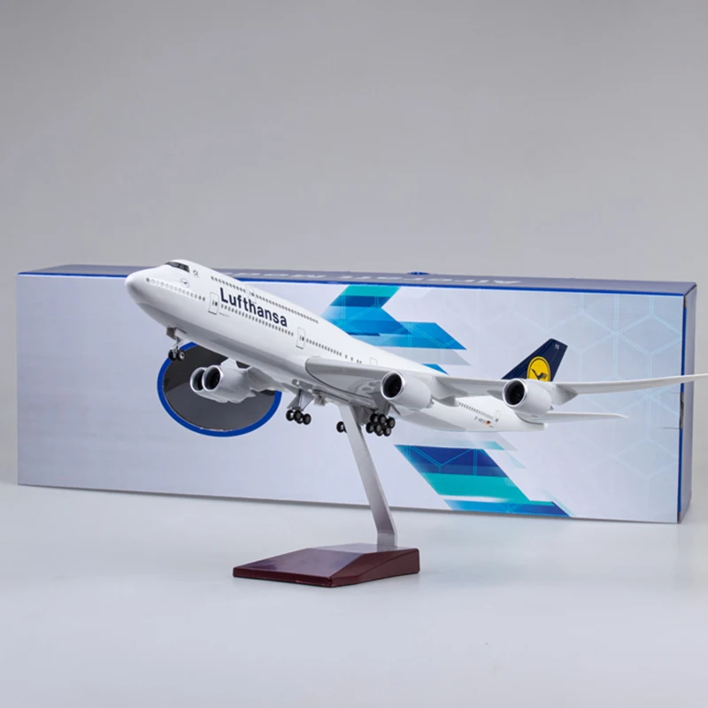 

1/150 Model Lufthansa B747 Airplane Airline Plane Model Light and Wheel Landing Gear Diecast Resin Aircraft Collection Display