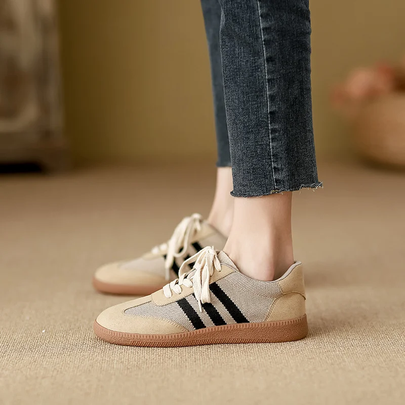 Women Casual Round Toe Flat Retro Fashion Versatile Outdoor Sports Running Light Luxury Sneakers Breathable Walking Mesh Shoe