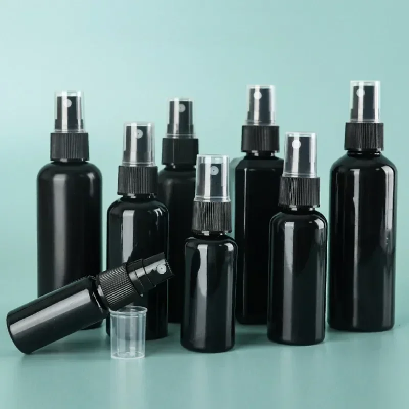 Compact Refillable Spray Bottle for Perfume and Cosmetics - Travel-Ready Hydration Solution