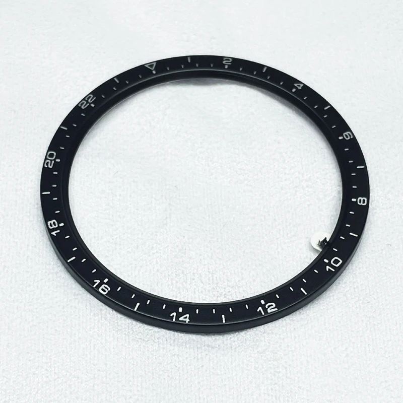Elegant Bezel Ring Smartwatch Cover – Premium PC Bumper Case Accessory