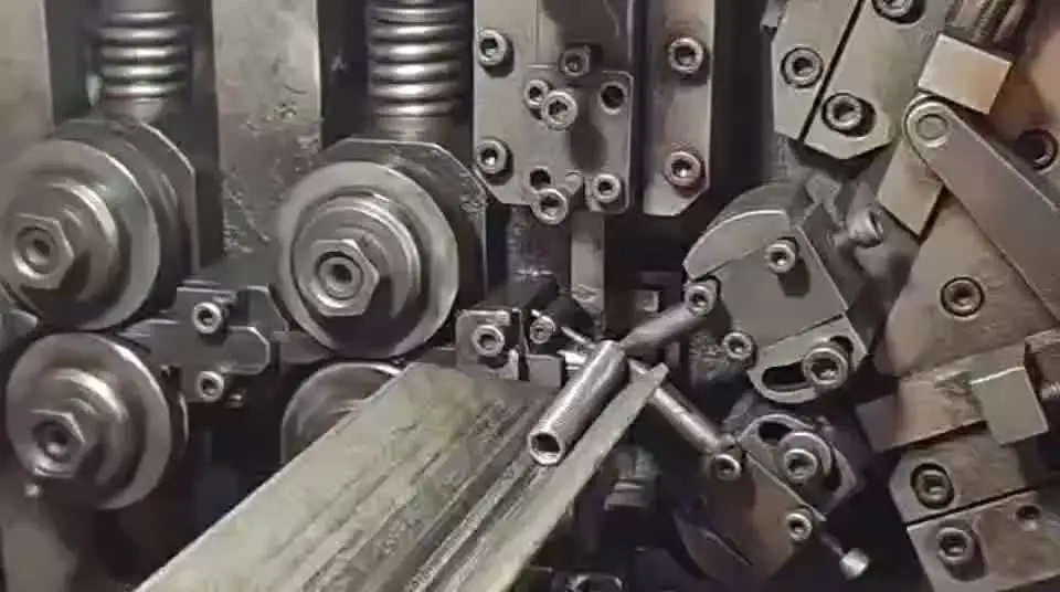 2x Spannfeder Zugfeder – 1000mm Länge, 0,8mm Draht, 8mm Außendurchmesser, Für Diverse Zuganwendungen