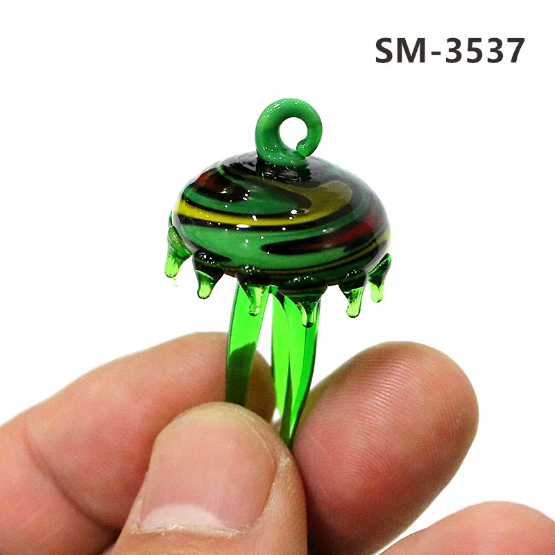 Рисунок 5 - Милая стеклянная мини-фигурка медузы