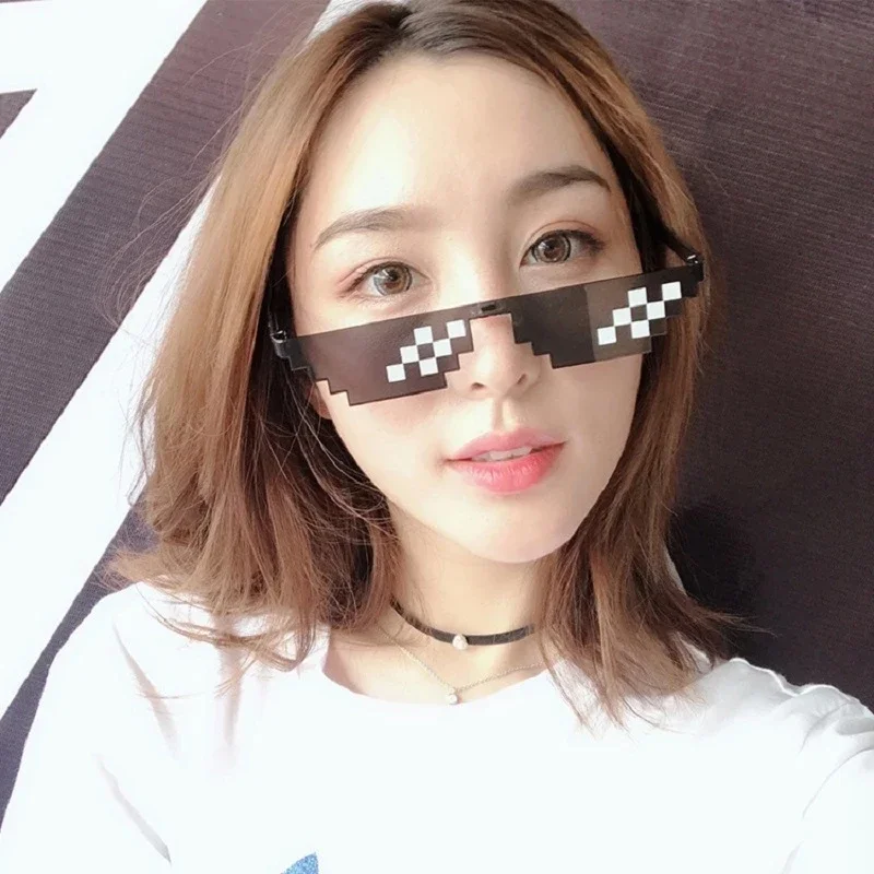 New Creative 8 Bit Thug Life Sun Glasses Pixelated Men Women Party Eyeglasses Mosaic UV400 Vintage Eyewear Fishing Sunglasses