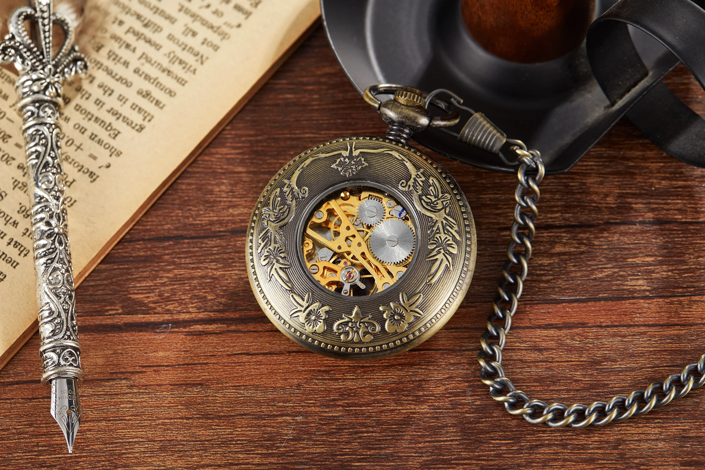 Top Brand Retro Men's Pocket Watch Fashion Ladies Gift Mechanical Movement FOB Chain 2021 New