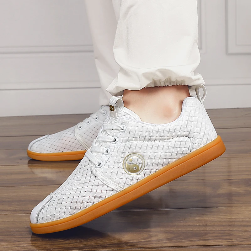 

Taekwondo Kung Fu Shoes for Men and Women Chinese Morning Exercise Martial Arts Tai Chi Shoes for Men Breathable Tai Chi
