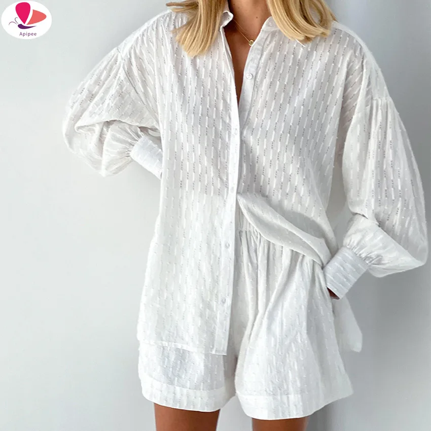 

Женский комплект из жаккардовой ткани, белый комплект из 2-х предметов, свободная рубашка с рукавами-фонариками и шорты, лето 2024