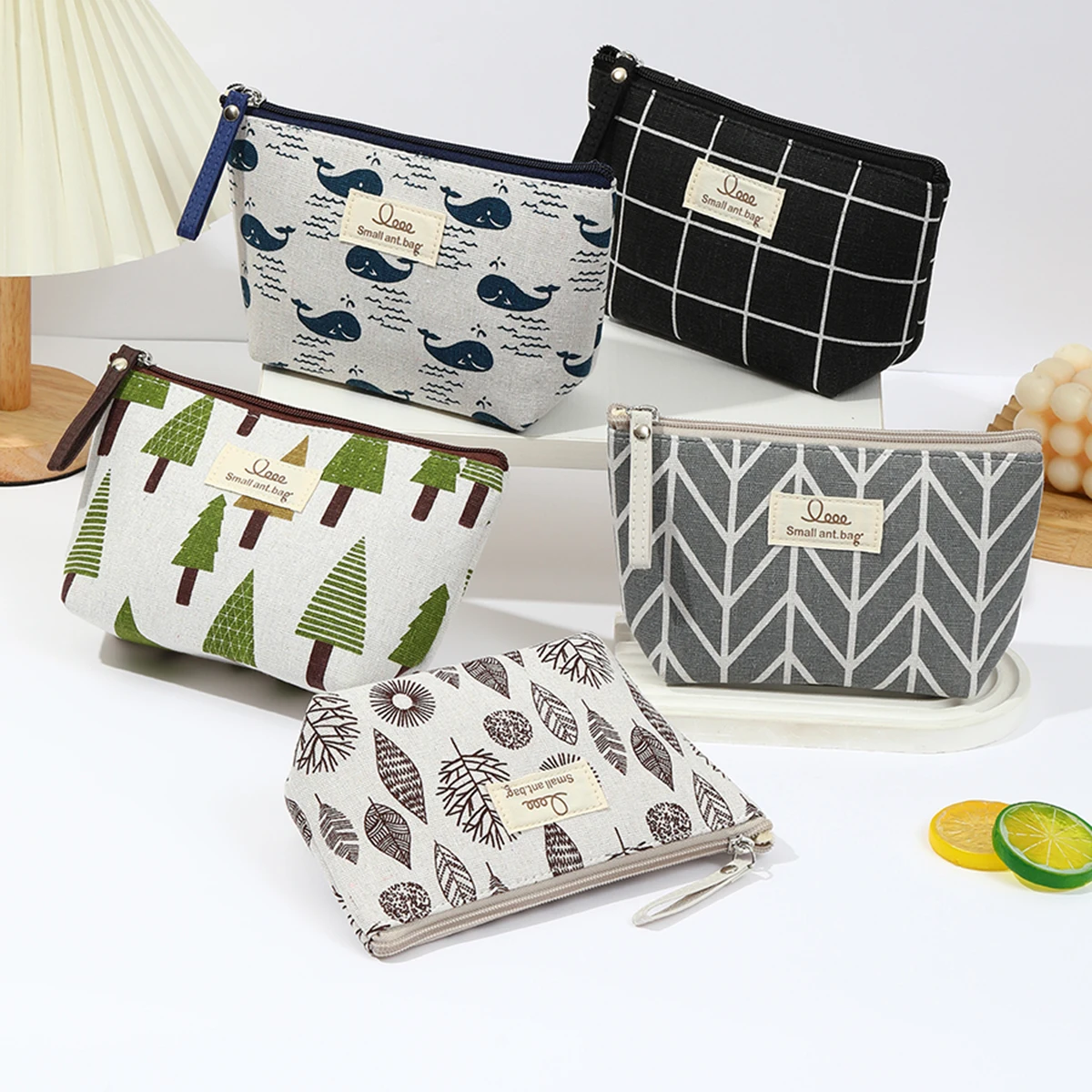 Japanische und koreanische Canvas-Kosmetiktasche, einfache und tragbare Reise-Aufbewahrungstasche, multifunktionale Studenten-Federtasche