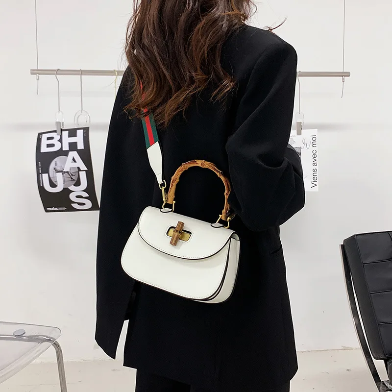 2022 New Retro Bamboo Handle Fashion Portable Saddle Crossbody Bag Designer Handbags High Quality Luxury Brand Satchels