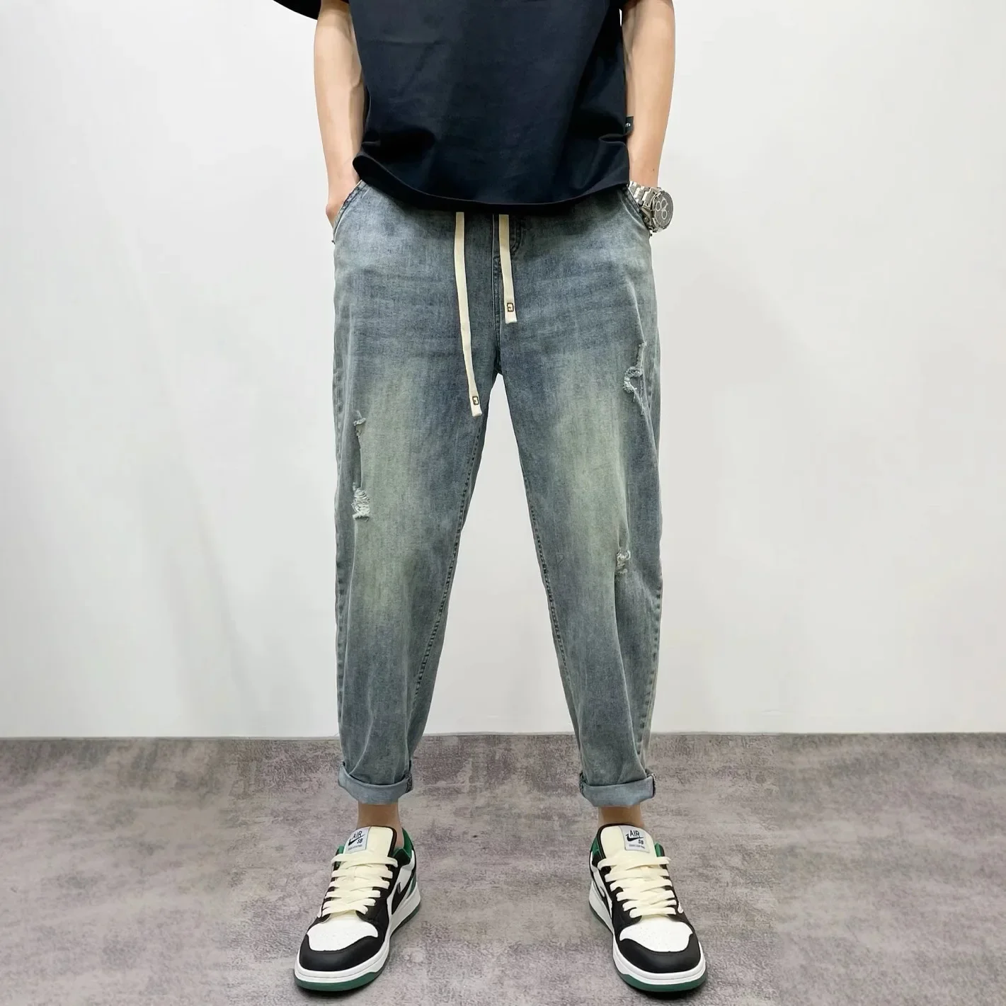 New Hot Sale Of The Season Men's Vintage Ripped Nine-Tenths Jeans Casual Handsome Trendy Loose Harlan Pants Spring Autumn Fashio
