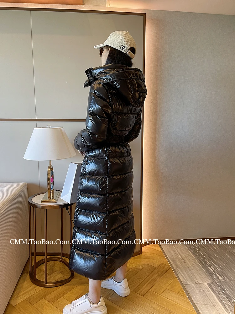 2024 Women's Winter Fashion White Duck Down Jackets Female