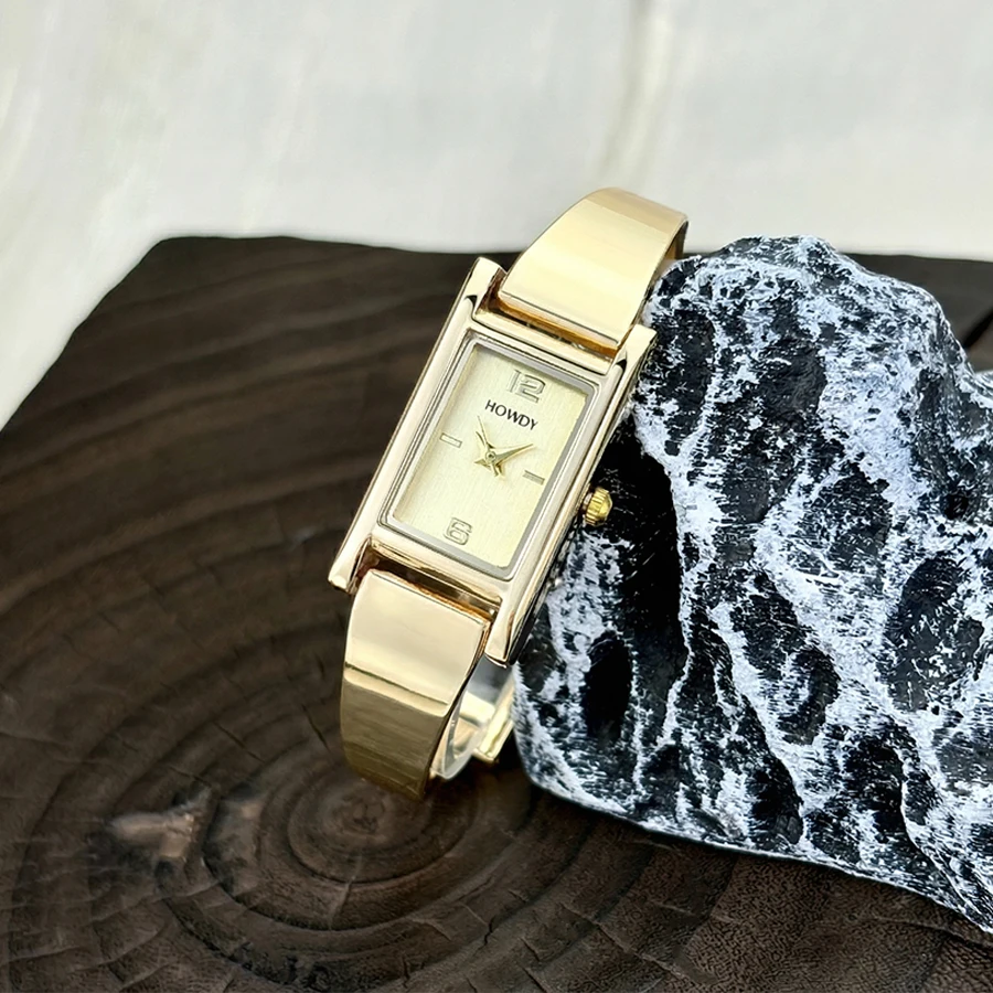 Elegant Rectangular Bracelet Watch for Women with Curved Strap: A Timeless Accessory - 4