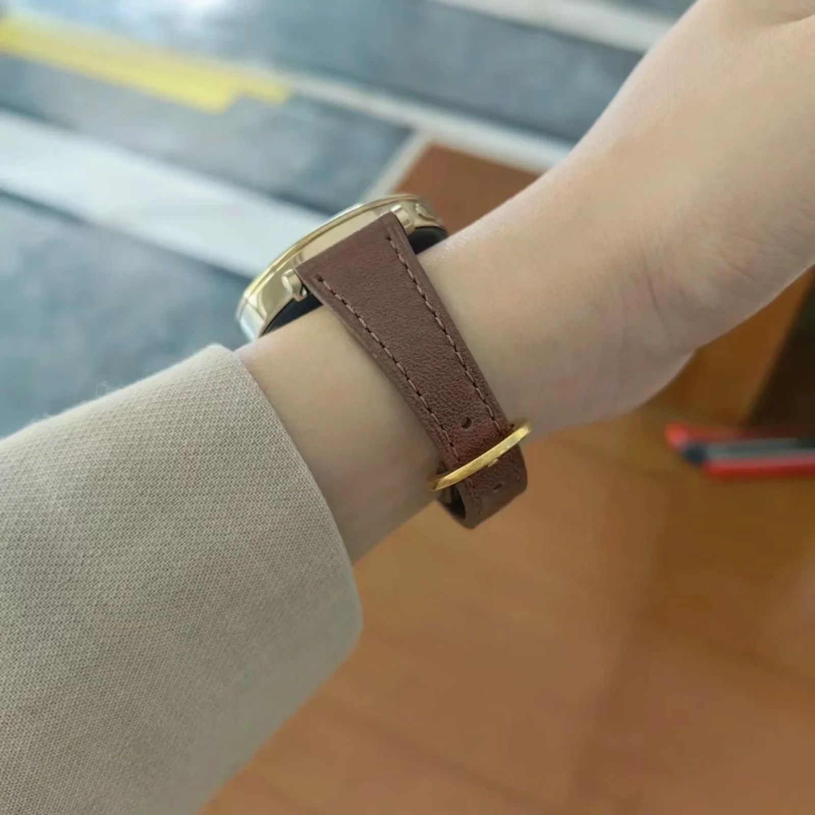 Premium Leather Loop Band - Universal Fit for Smartwatches, Multiple Sizes Available