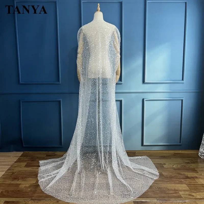 Рисунок 2 - Роскошная блестящая Длинная накидка с коротким шлейфом