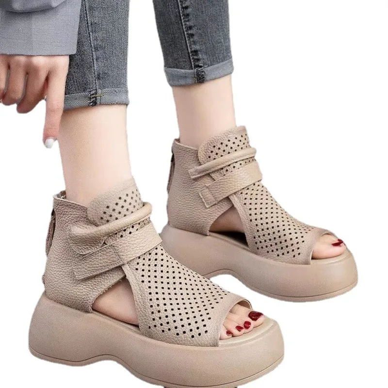 

Thick Sole Cool Boots for Women's 2024 Summer New Fashion Outwear Versatile Fish Mouth Hollow Short Boots for Women's Sandals