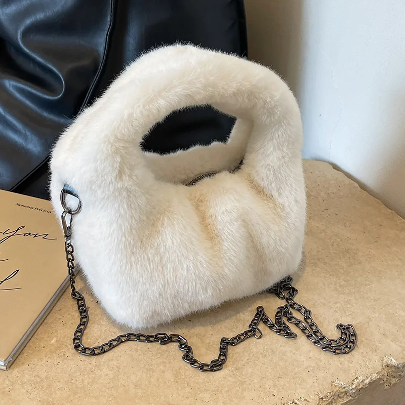 Fluffy bag female autumn and winter 2023 new niche design chain crossbody bag explosive portable furry bag