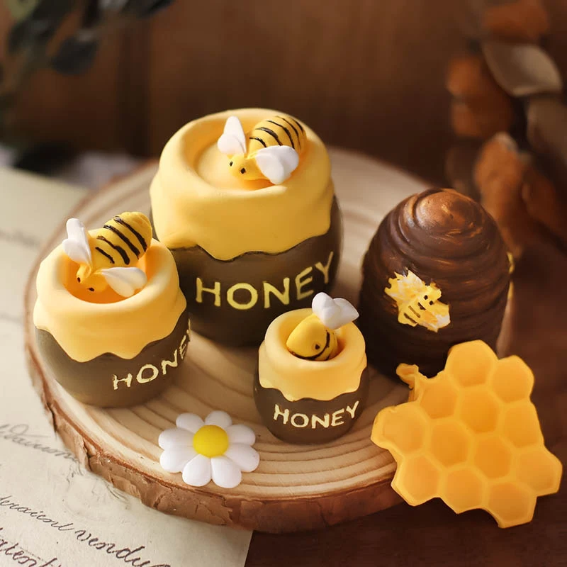 Description Picture 4 of itemMirosie Baking Cake Silicone Molds Little Bee Honey Bucket Honeycomb Pastoral Style Fondant Chocolate Mold Cake Decorating Tools