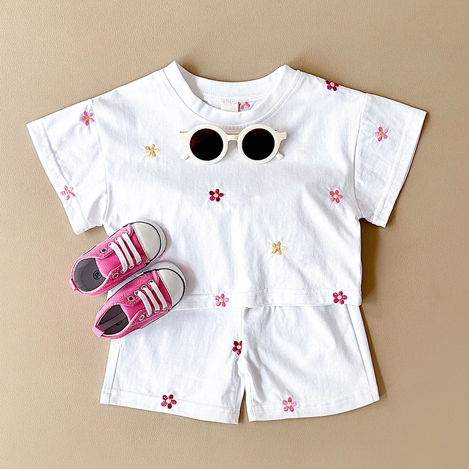 

2024 Newborn 2PCS Summer Baby Girls Clothing Casual Set Cotton Small Flower Printed Short Sleeved T-shirt+Short Pants 0-3Y