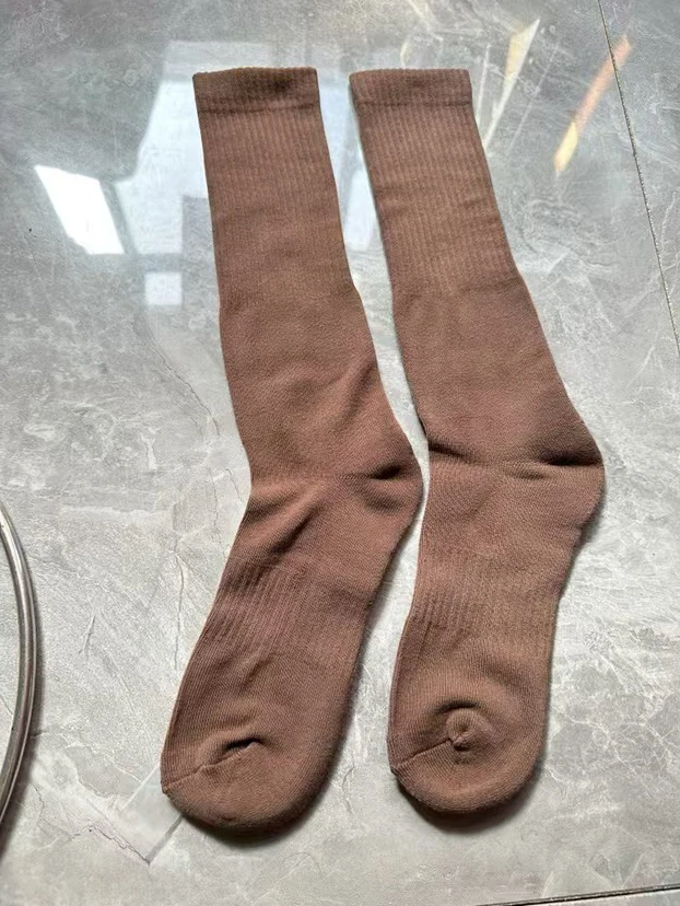 3 pairs brown