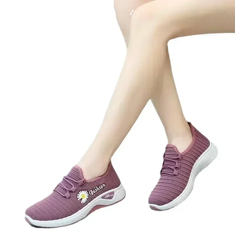 Fashionable Women's Sports Shoes with Soft, Breathable Mesh Soles and Lightweight, Trendy Coconut Shoes 6