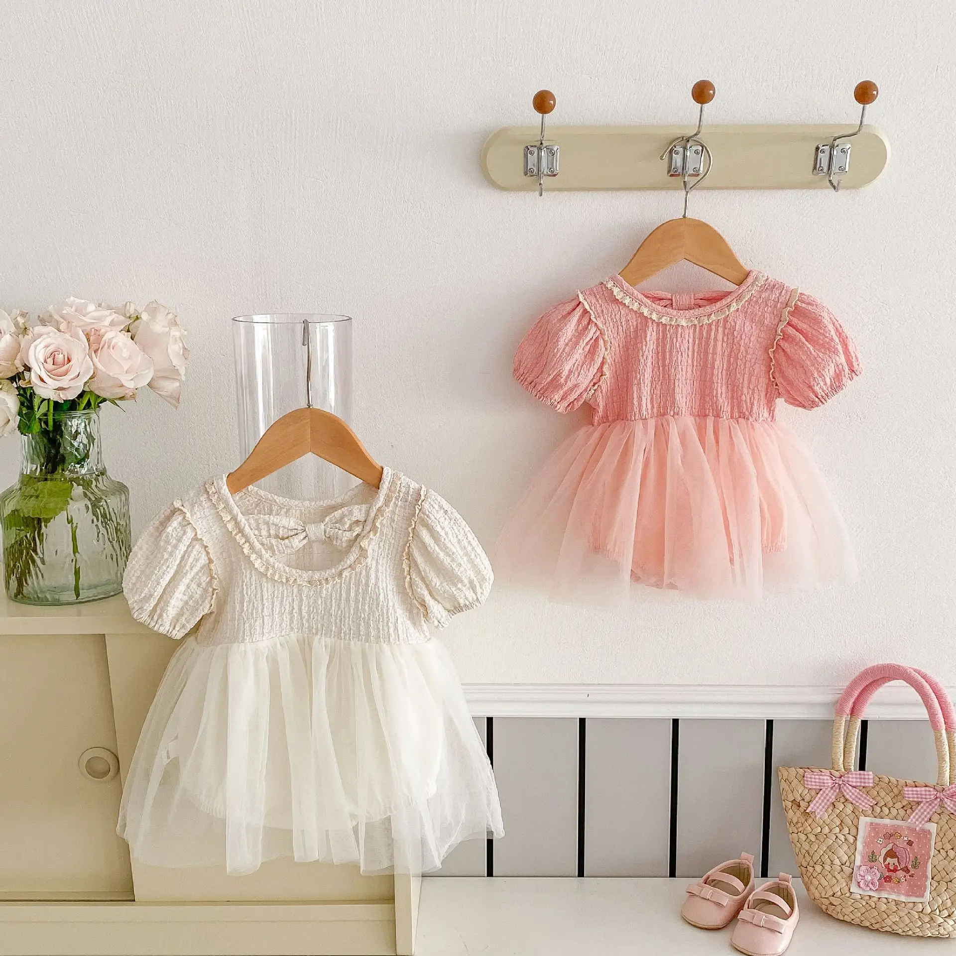

2024 Summer Baby Bodysuits Girls' Dress Cute Bow One Pieces Princess Newborn Infant Girl Onesies Mesh Dress