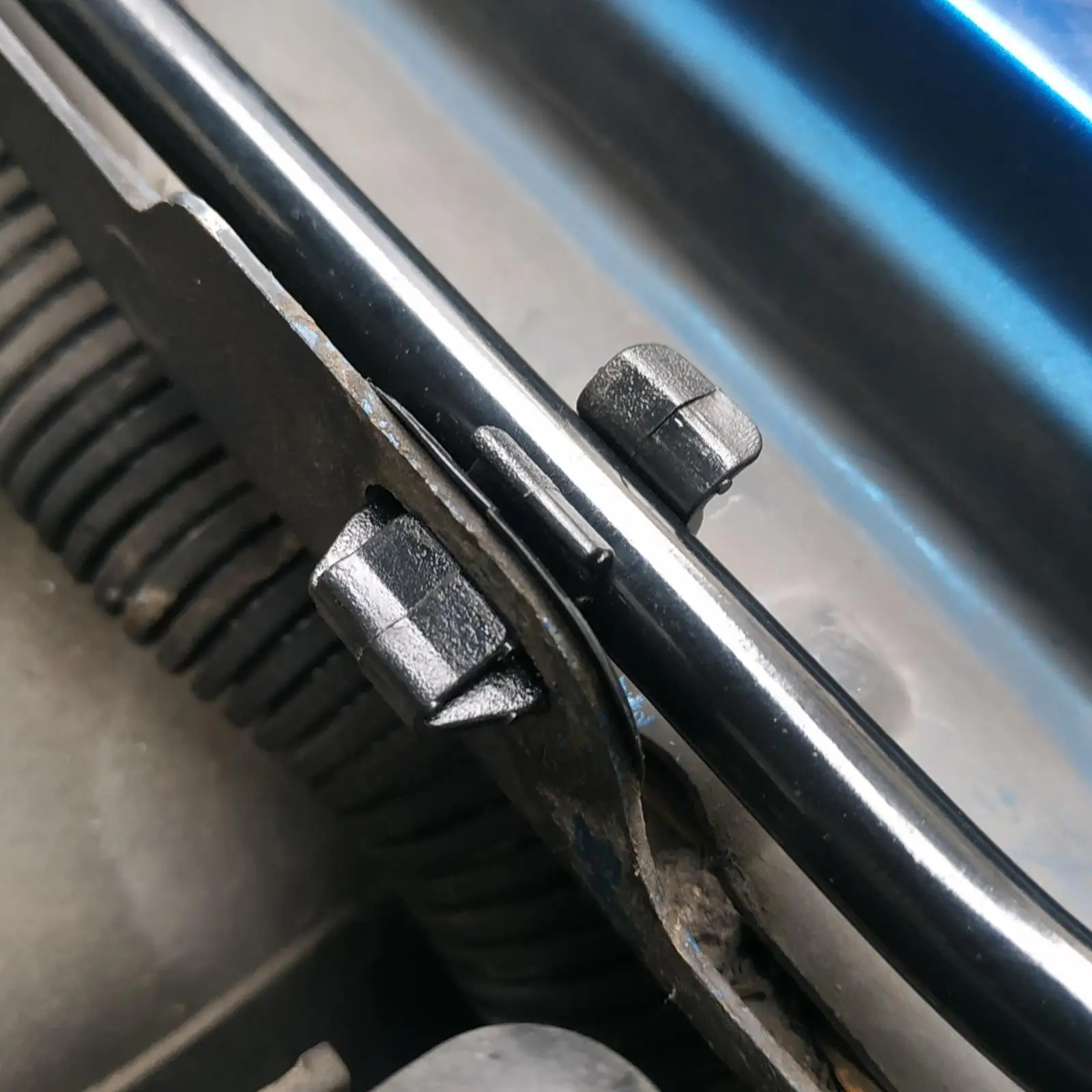 2 Stück 792834 Für Citroen C2 C3 C4 C5 AX Berlingo B9 Eurovans Evasion Hood Bonnet Rod Stay Support Prop Clip Halter Clamp Verschluss – Detail 7